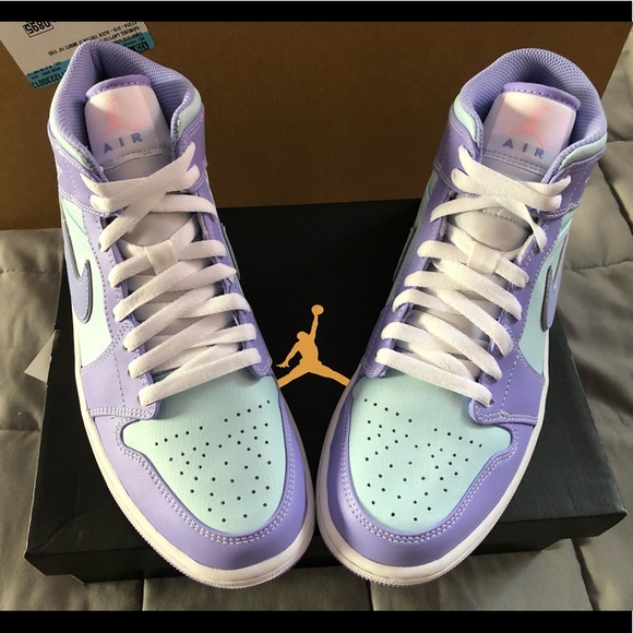 Jordan 1 Mid Purple Pulse/Arctic Punch - Picture 6 of 16
